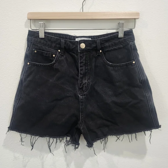 ALL THINGS GOLDEN BLACK JEAN SHORTS SIZE SMALL